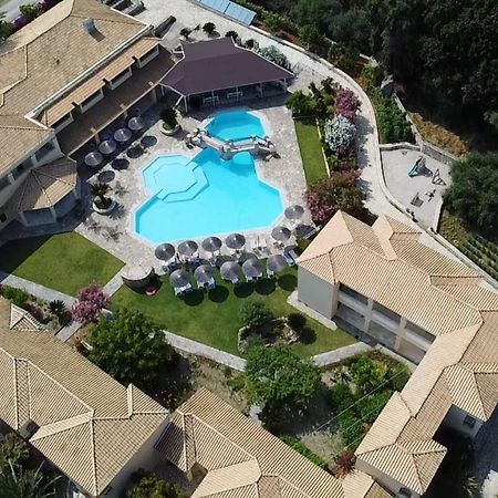 Karavostasi Beach Hotel เปร์ดีกา ภายนอก รูปภาพ