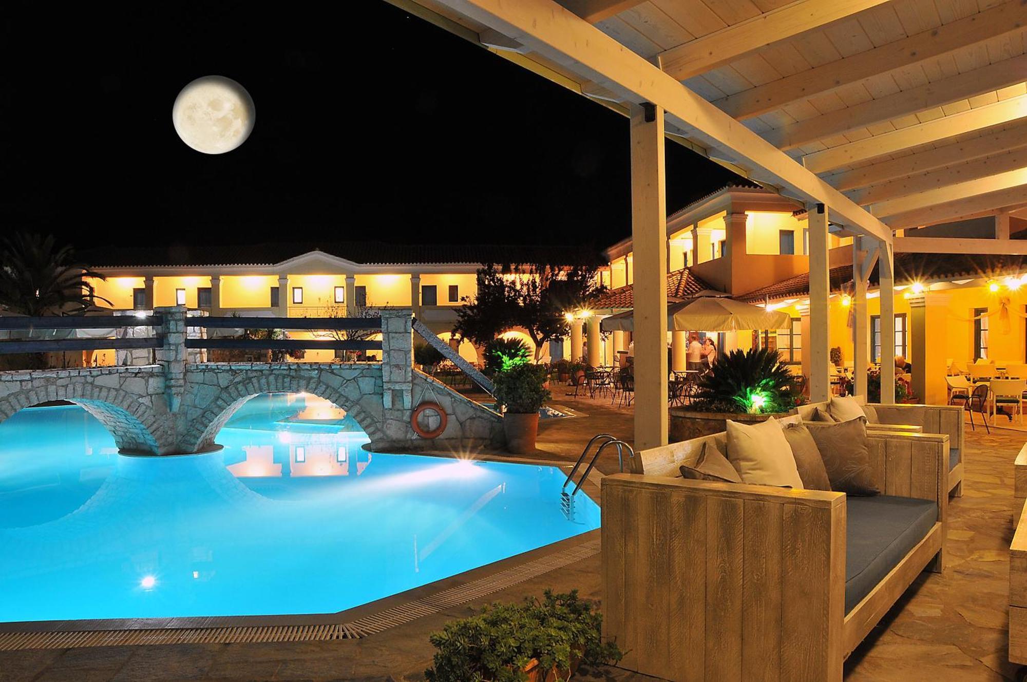 Karavostasi Beach Hotel เปร์ดีกา ภายนอก รูปภาพ